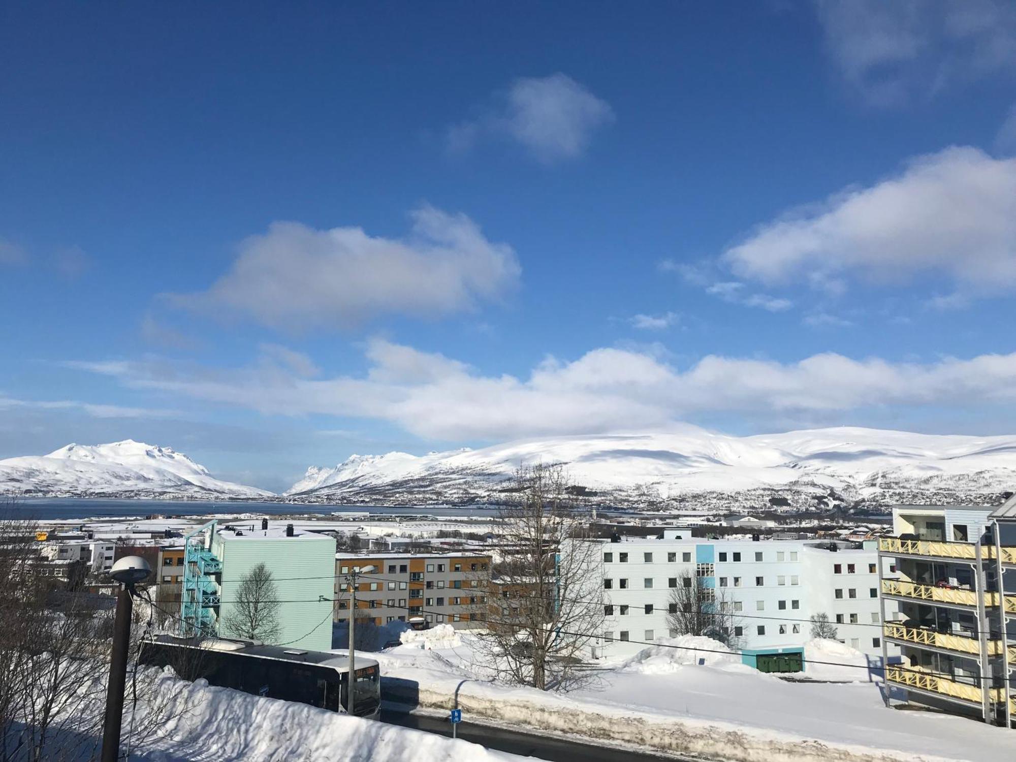 Your Home Away From Home, Apartment 2 Тромсё Экстерьер фото