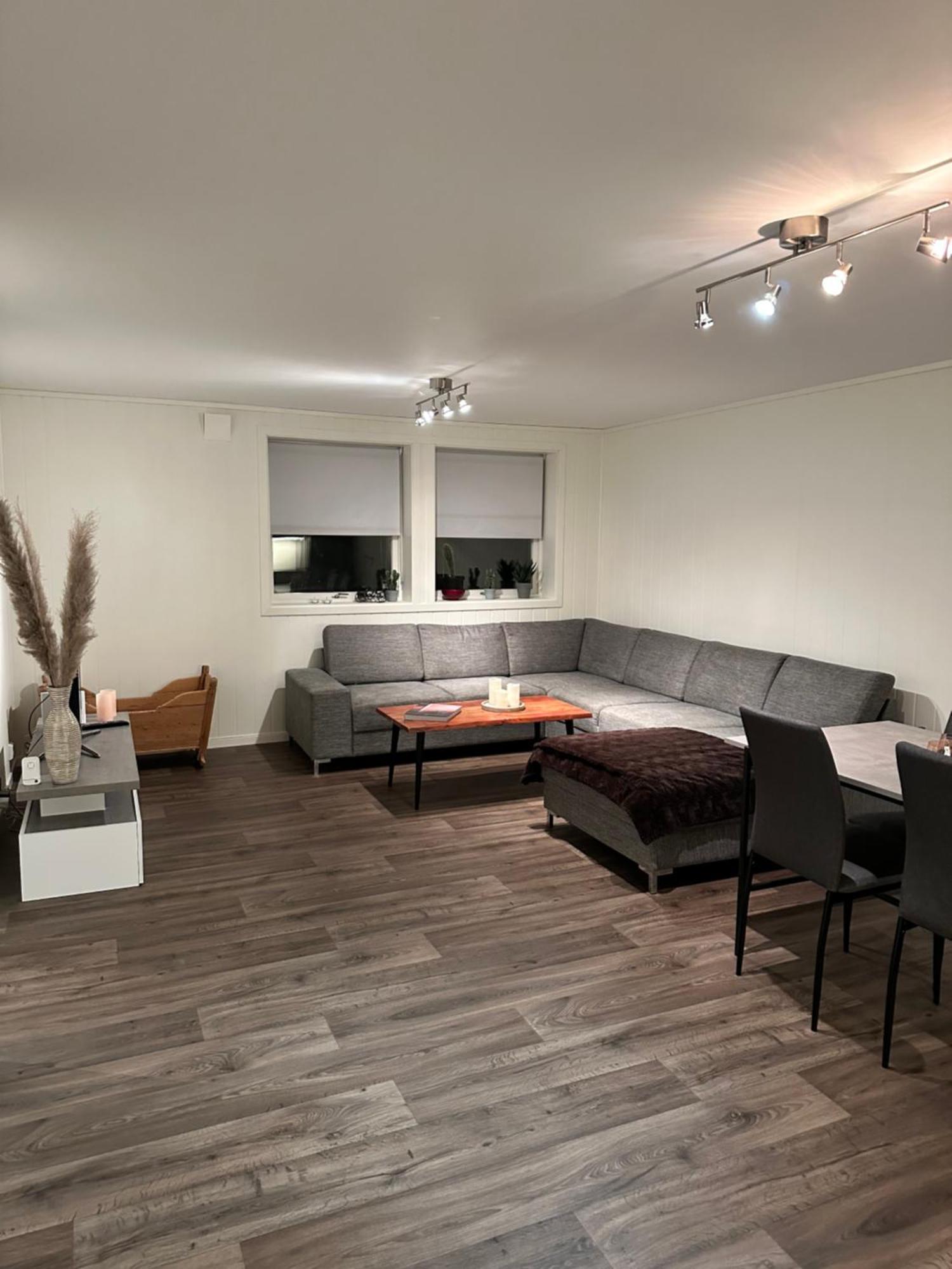Your Home Away From Home, Apartment 2 Тромсё Экстерьер фото
